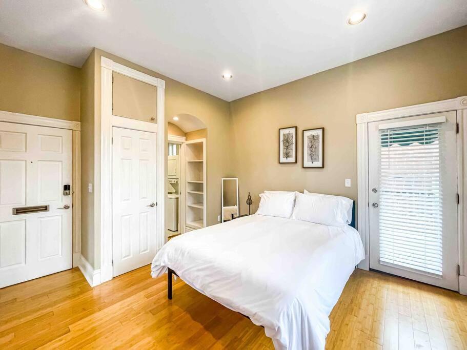 Modern Studio Full Kitchen & Balcony The Hill Tower Grove Exterior foto